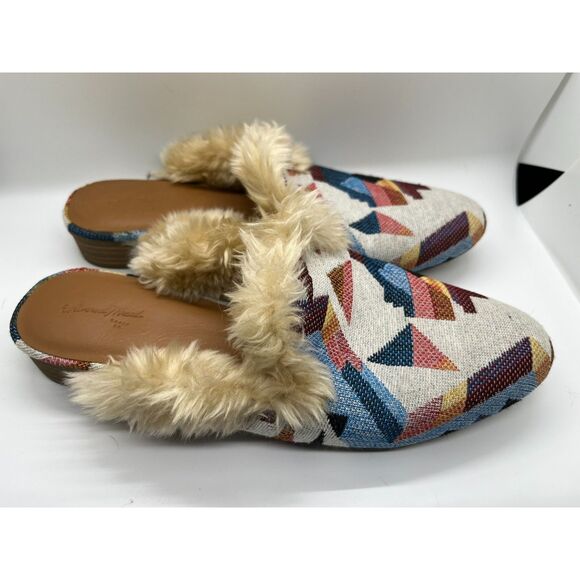 Universal Thread Litzy Aztec Printed Slip-On Mules Faux Fur Trim Womens 8.5 - Picture 4 of 7